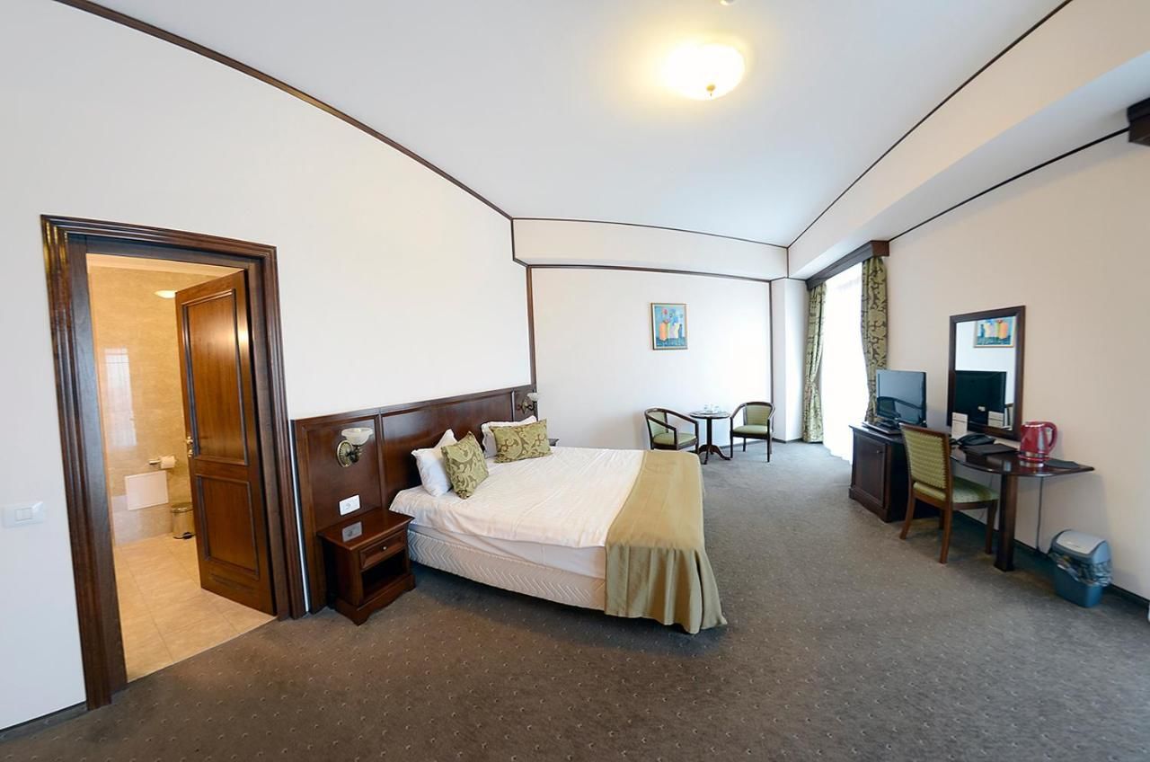 Отель Hotel Diesel Бухарест-13