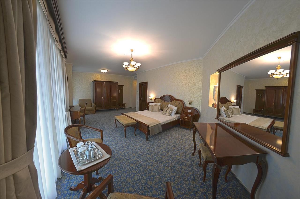 Отель Hotel Diesel Бухарест-15