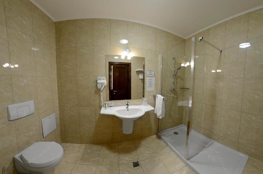 Отель Hotel Diesel Бухарест